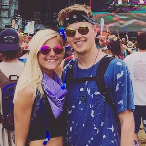 Meet your Posher, Caitlin